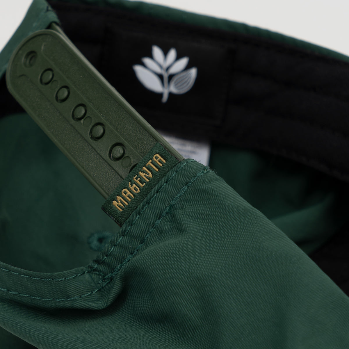 MAGENTA SKATEBOARDS - PLANT NYLON SNAPBACK "Forest Green"