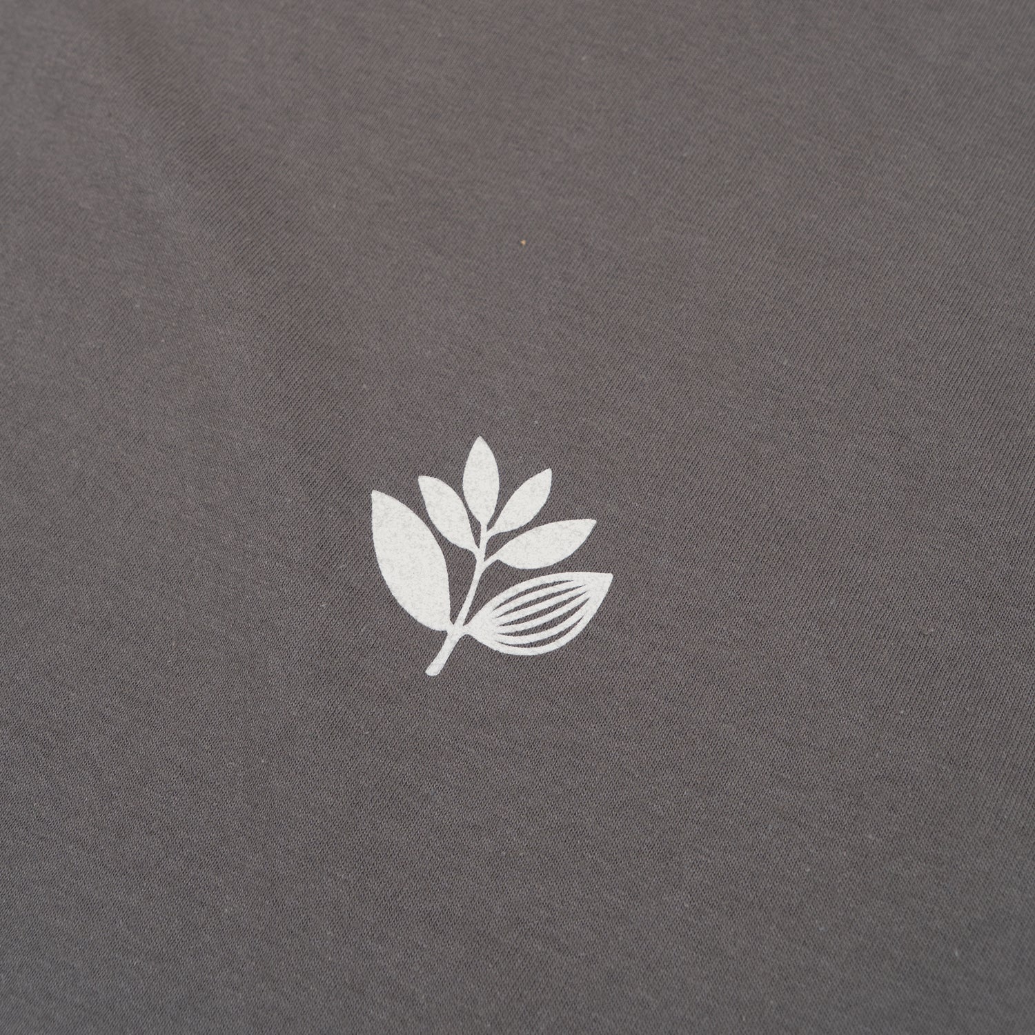 MAGENTA SKATEBOARDS  - PLANT TEE "GRAPHITE"