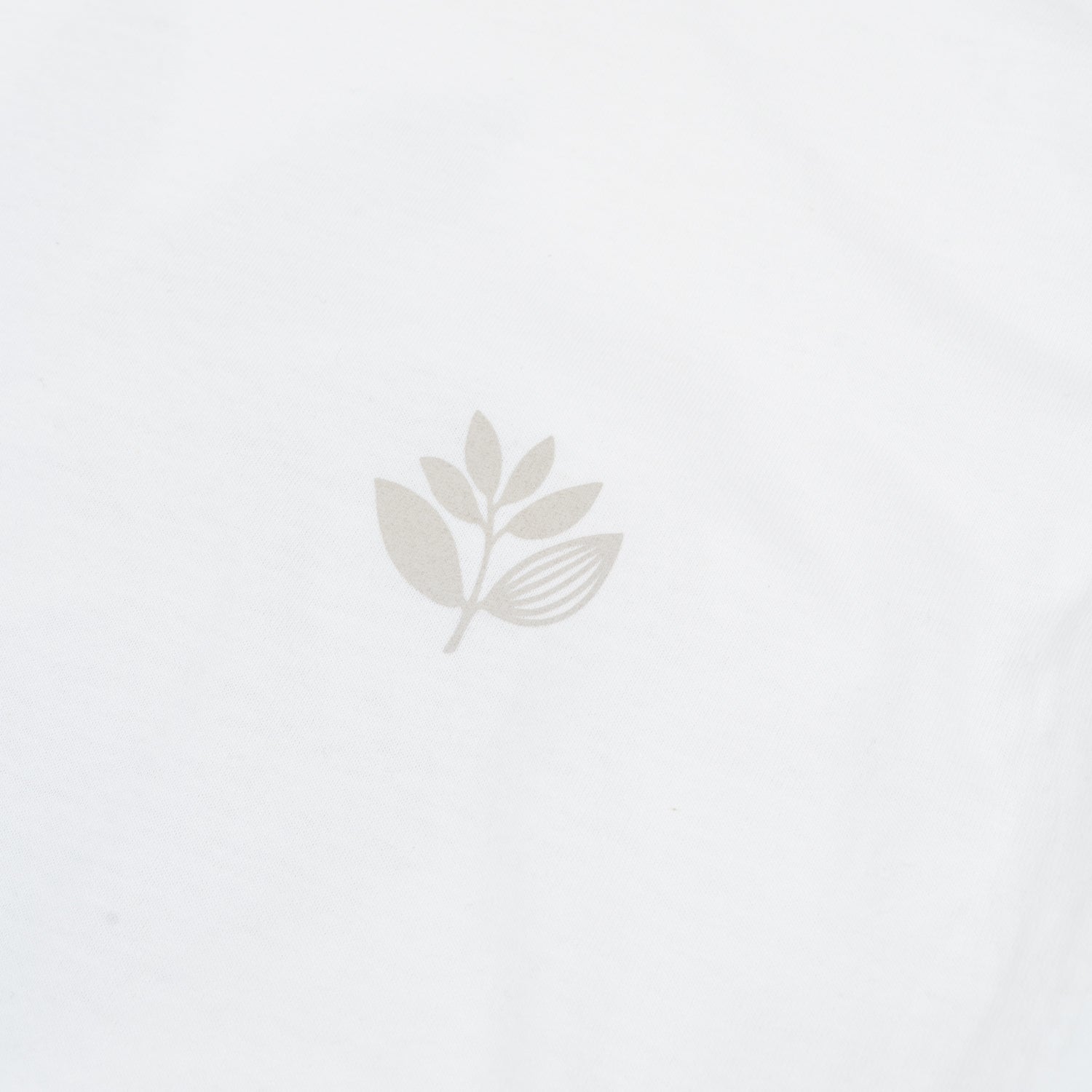 MAGENTA SKATEBOARDS  - PLANT TEE "WHITE"