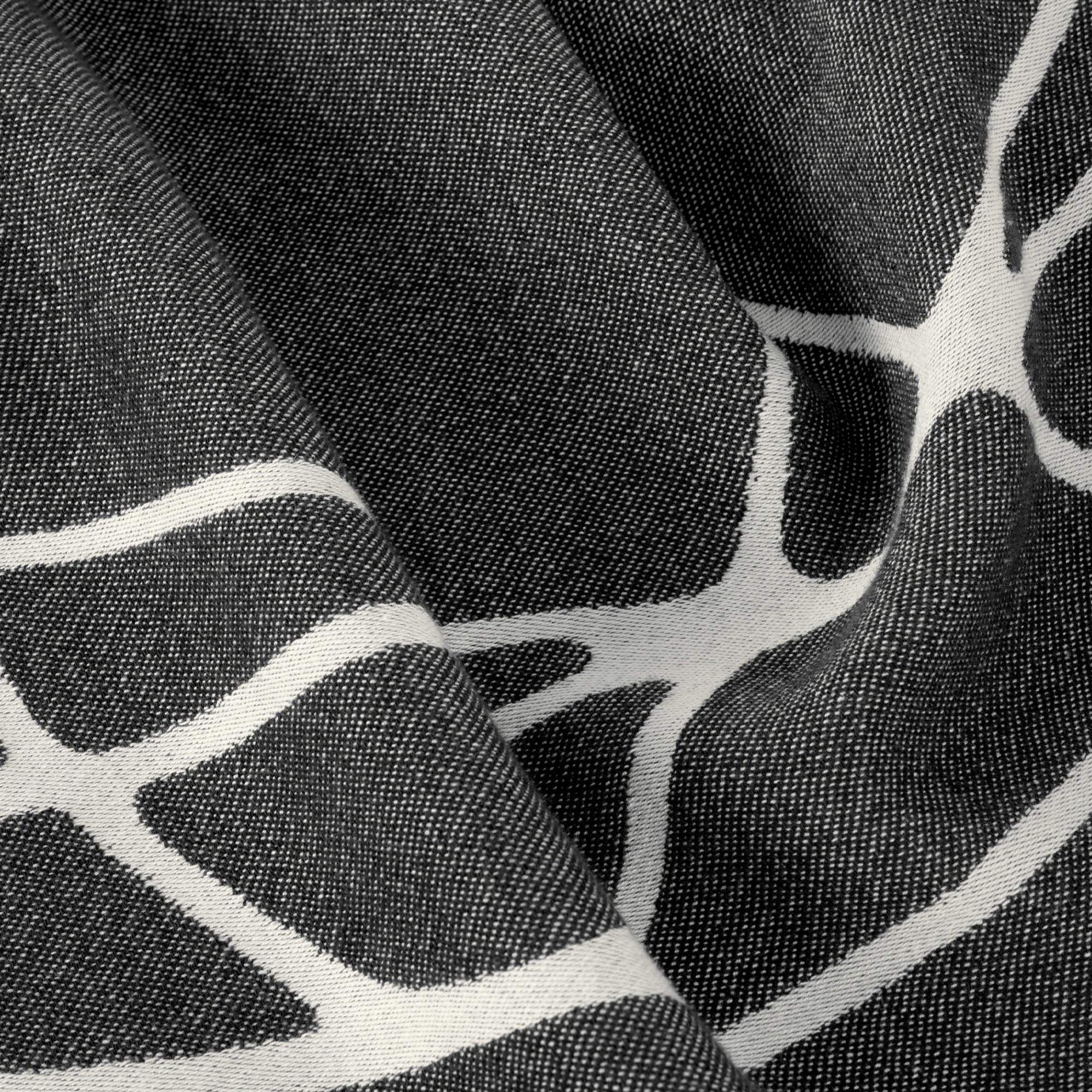 POLAR - Picnic Blanket Magnet "Black Cloud White"