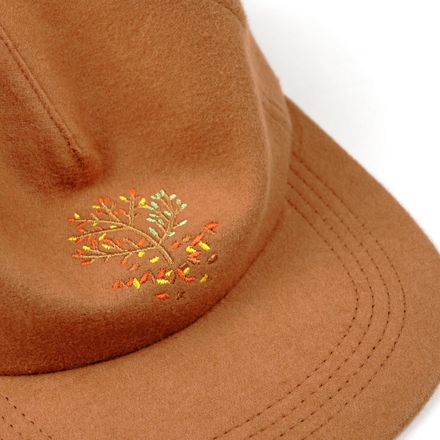 MAGENTA HATS – Lacquer