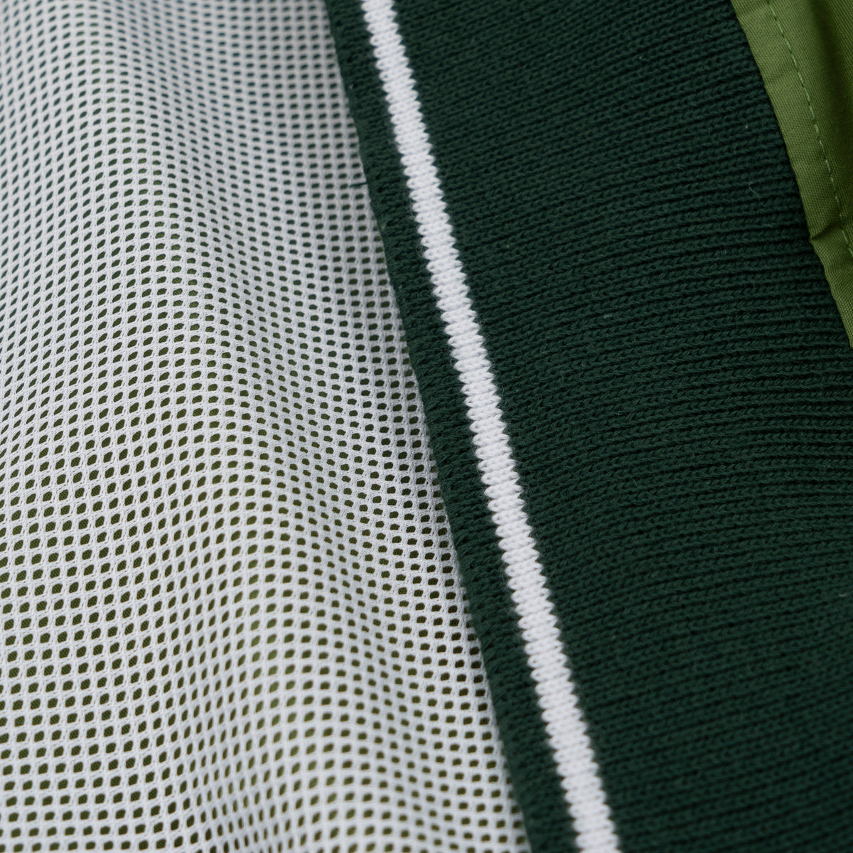 MAGENTA SKATEBOARDS - TRÈS TECH V NECK "Forest Green"