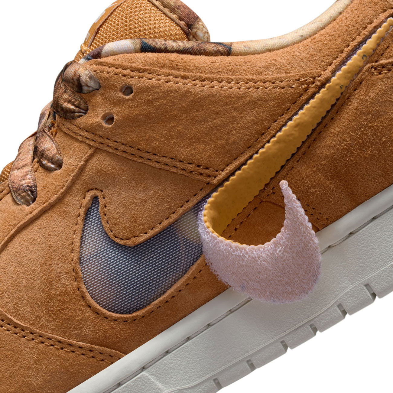 NIKE SB  - DUNK LOW PRO QS "NOTE Manchester"