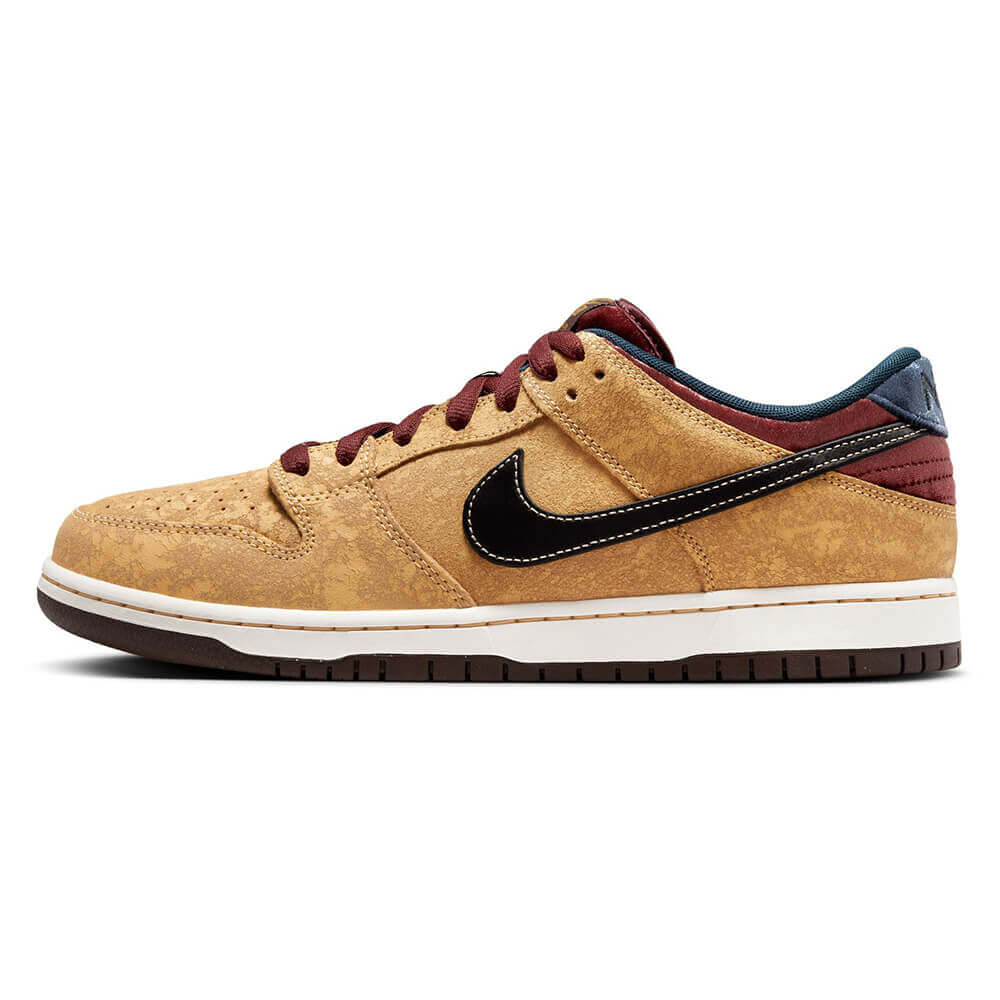 NIKE SB - Dunk Low “City Of Cinema”