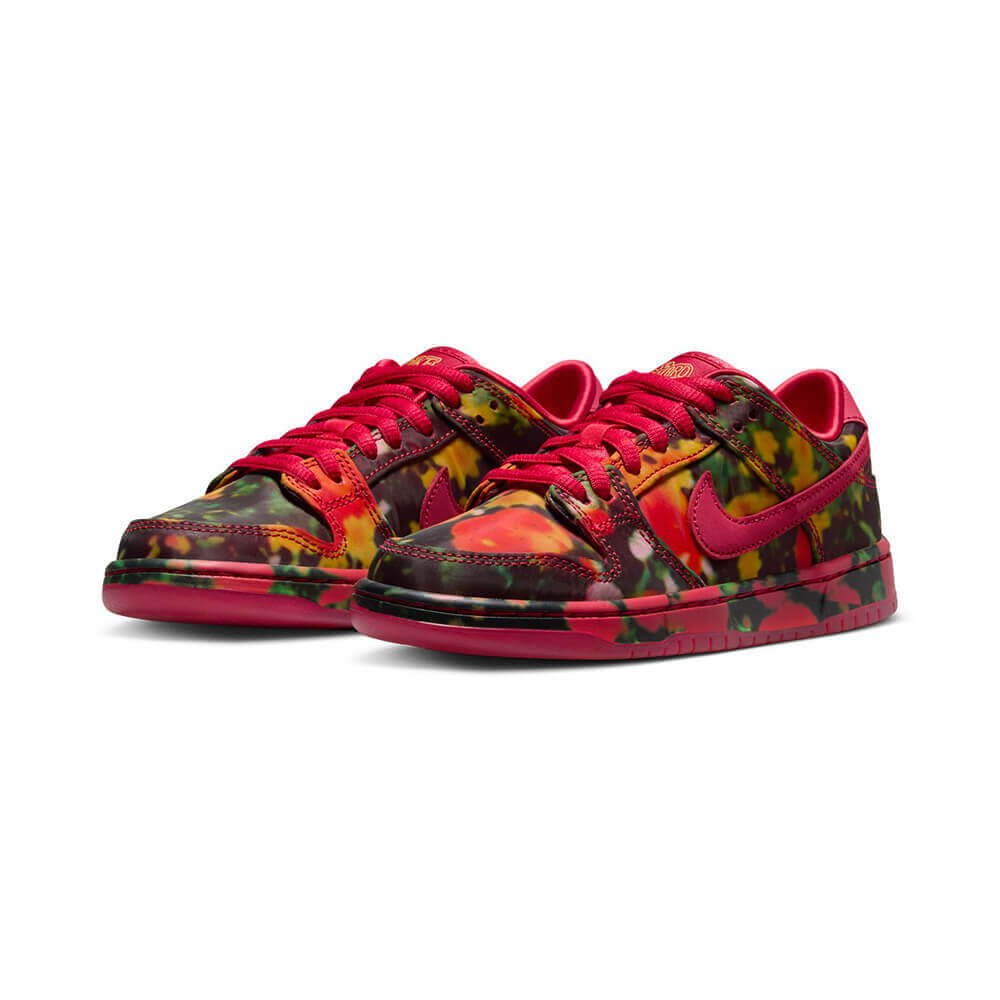 NIKE SB x The Wizard of Oz - DUNK LOW PRO QS "V RED/V RED"