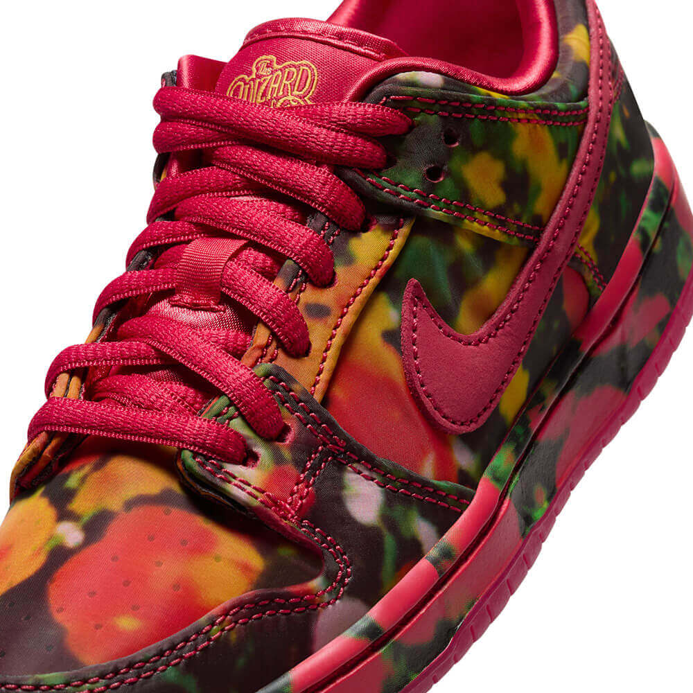 NIKE SB x The Wizard of Oz - DUNK LOW PRO QS "V RED/V RED"