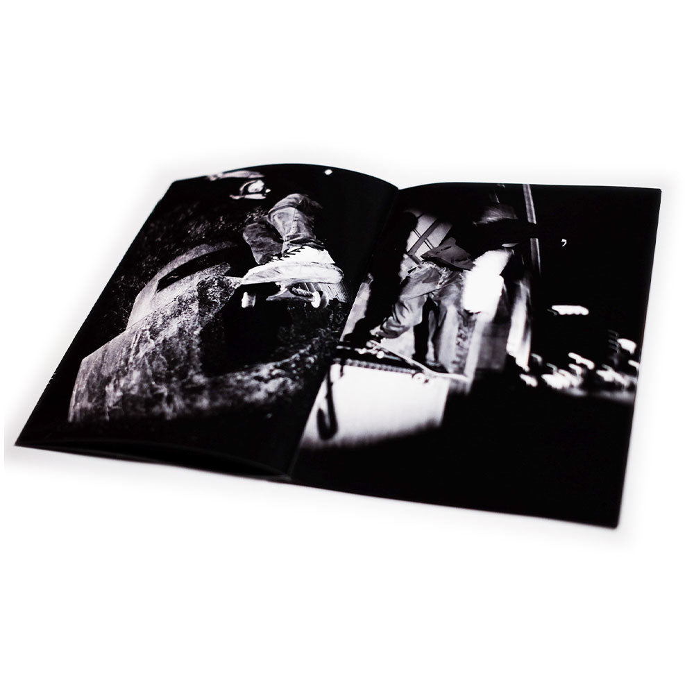 Minoru Shuto Photo ZINE - Reflection